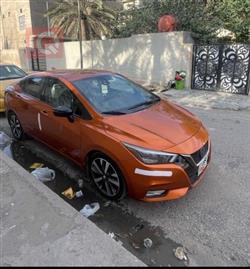 نيسان فيرسا